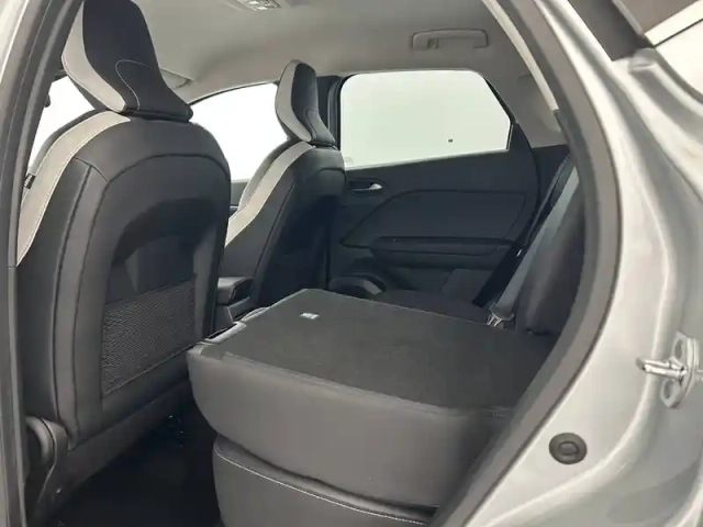 Renault Captur e-tech plug-in 160 - 21 — photo 40