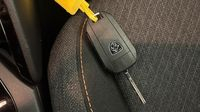 Peugeot 2008 1.2 Hybrid 145ch Style e-DCS6 — photo 16