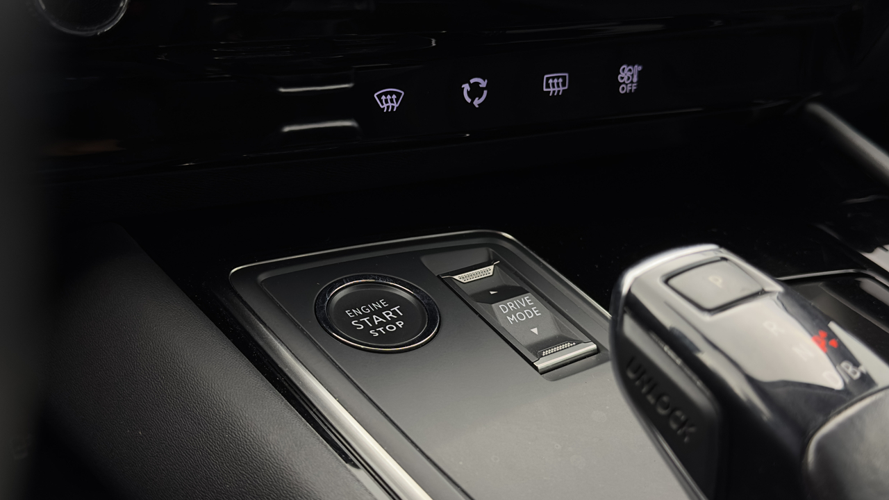 Peugeot 508 SW Hybrid 225 e-EAT8 — photo 32