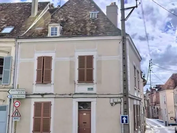 Immeuble de rapport - trois lots - Hyper centre Provins