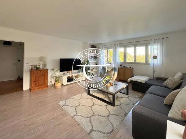 Bougival - Appartement 5 pièces de 101 m² avec balcon et 4 c