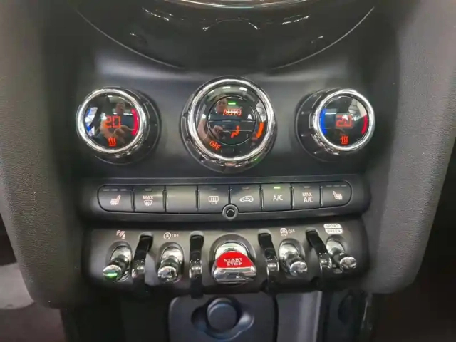 Mini Mini hatch 3 portes cooper 136 ch dkg7 — photo 27