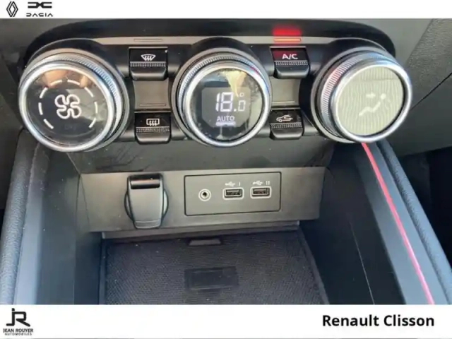 Renault Clio eco-g 100ch techno — photo 9