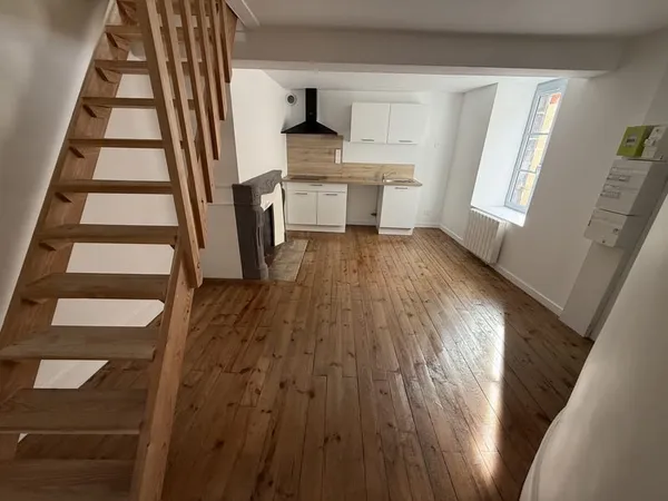 Appartement type 2 rénové Riom