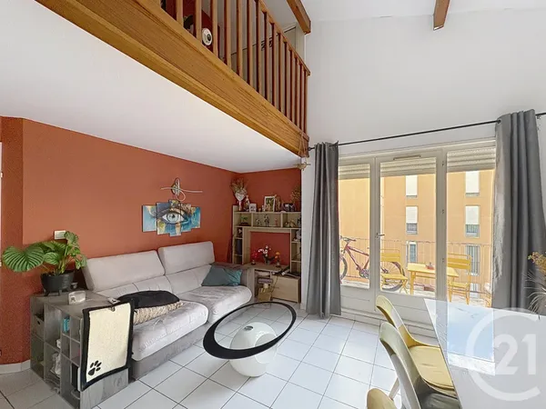 Appartement 2 pièces 64 m²