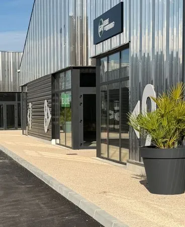 Locaux commerciaux neufs