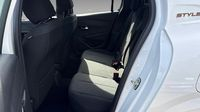 Peugeot 208 1.2 Hybrid 110ch Style e-DCS6 — photo 10