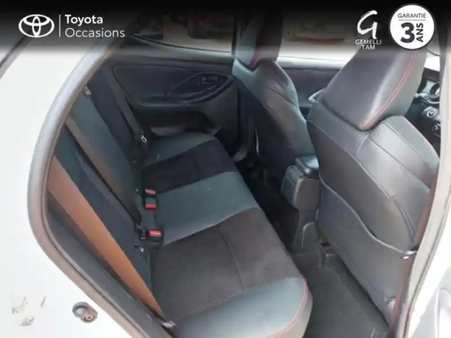 Toyota Yaris 116h gr sport 5p my22 — photo 7