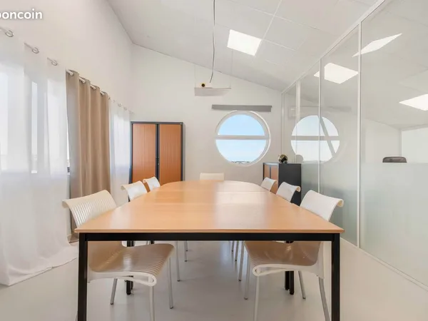 Local professionnel à louer - Béziers - 650 /mois