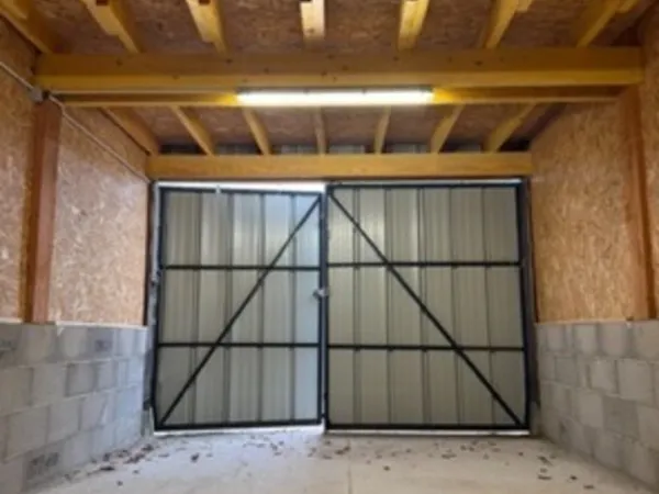 Parking/Garage/Box