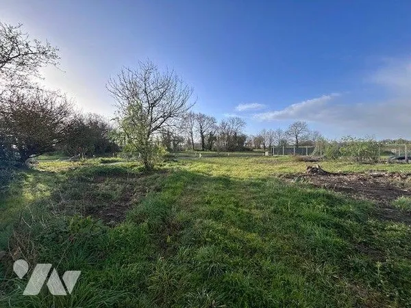 Terrain 712 m²