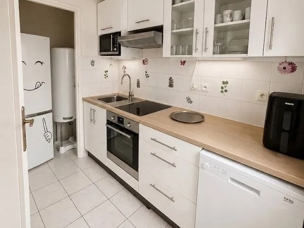 Appartement 2 pièces 47 m2 résidence sécurisée