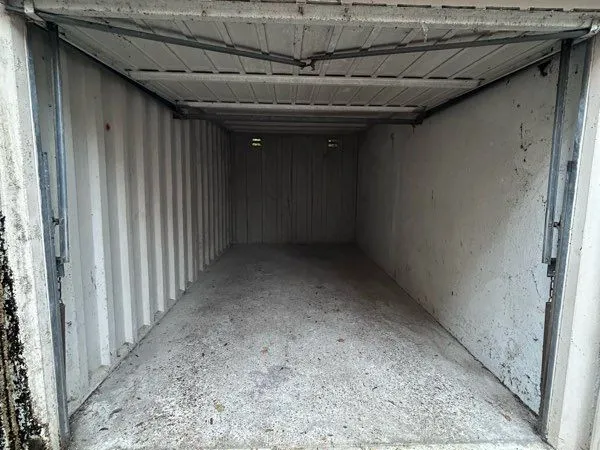 Garage à louer