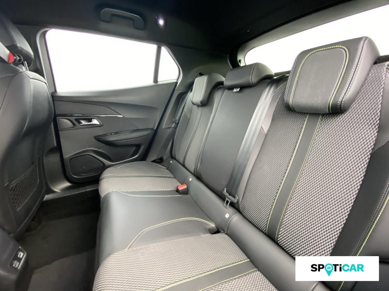 Peugeot 2008 e-2008 156ch 54 kwh gt — photo 10