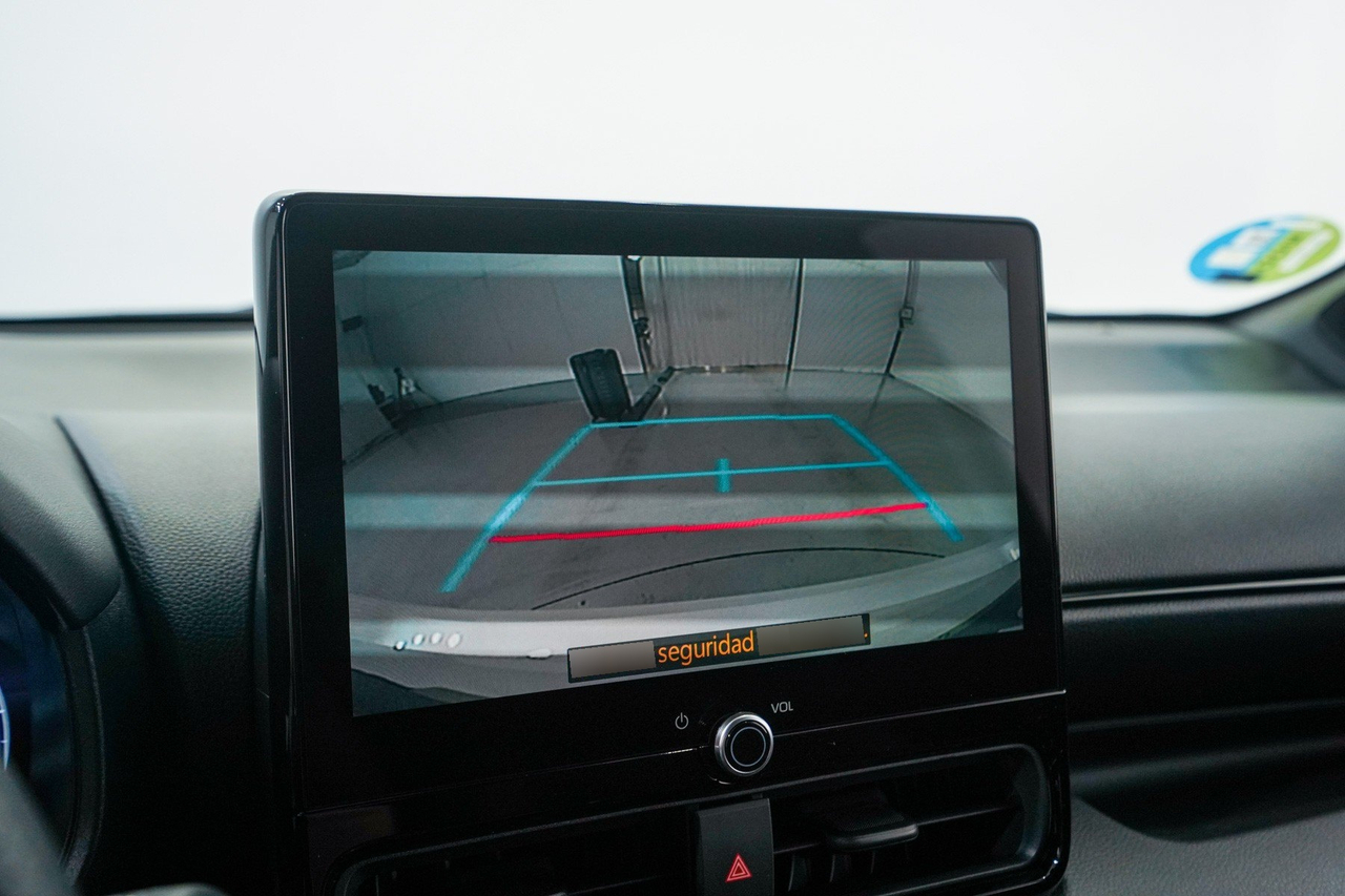 Toyota Yaris 4 — photo 26
