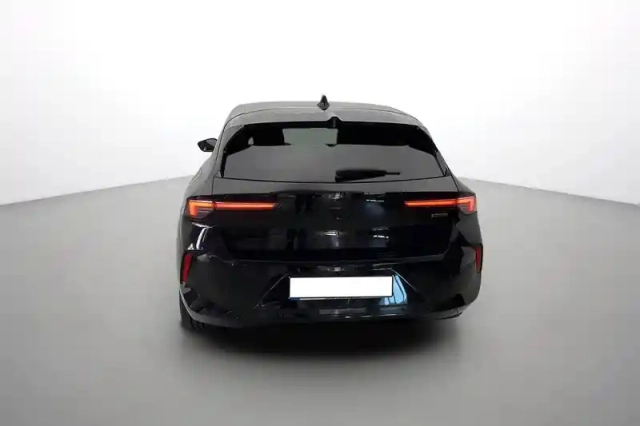 Opel Astra hybrid 180 ch bva8 — photo 37