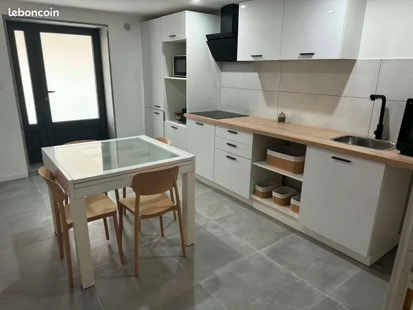 T2 Meublé 52m2 Terrasse 17m2 Proche de la Centrale Edf de Saint-Alban