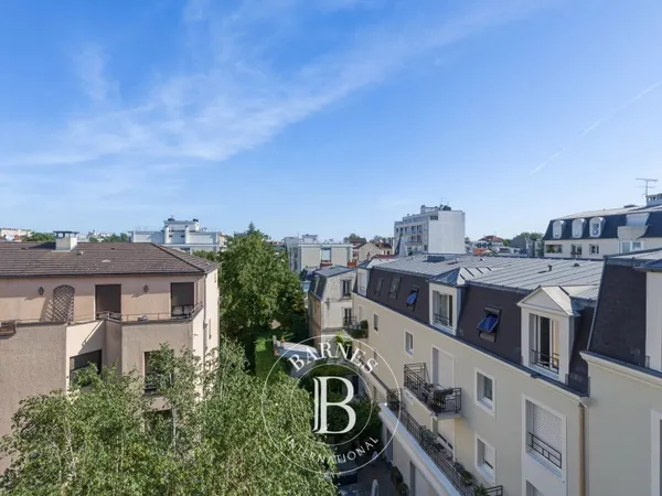 Saint-Maurice - Appartement - 3 Chambres - Balcon - Box