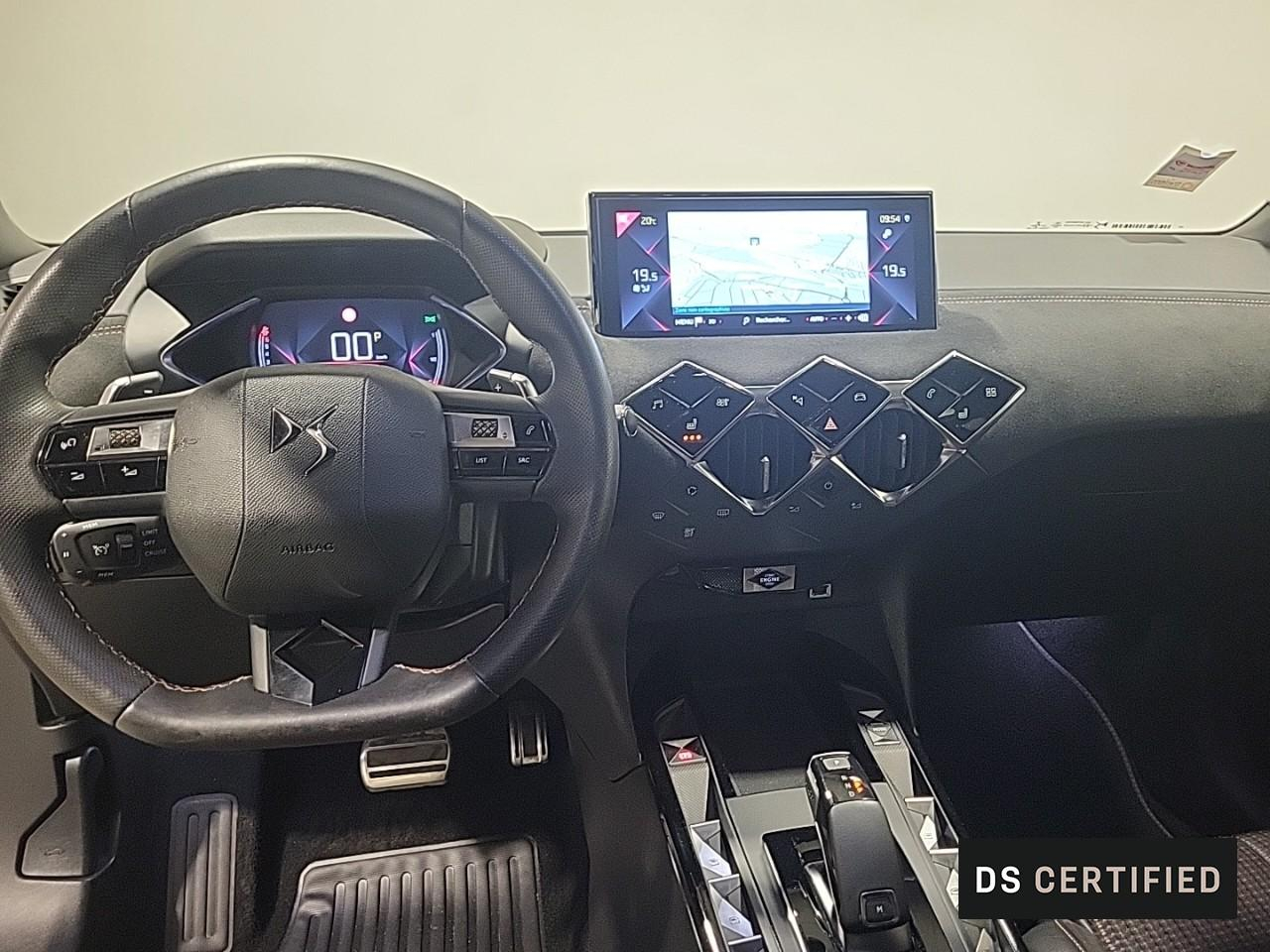 Ds Ds 3 crossback puretech 130 eat8 performance line+ — photo 12