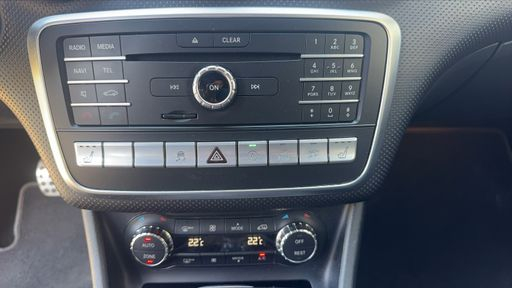 Mercedes Classe A 45 AMG 381 4Matic 7G-DCT - AMG – 2016 – 150868 km – Essence – Boîte Automatique — photo 14