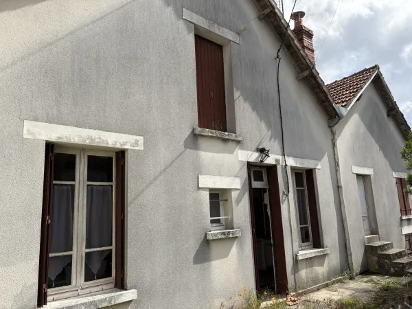 SOUESMES, MAISON DE VILLAGE habitable de 54 m2 avec jardin et puit