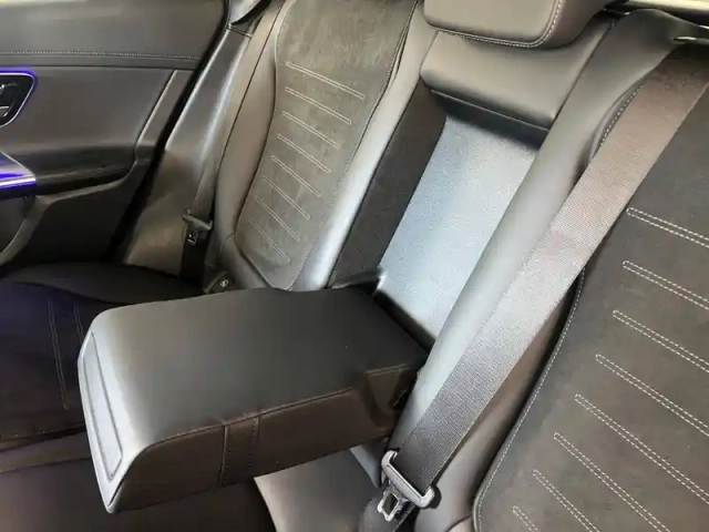 Mercedes Glc 300 e  hybrid eq 4matic am — photo 30