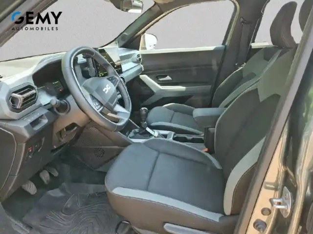 Dacia Duster eco-g 100 — photo 9