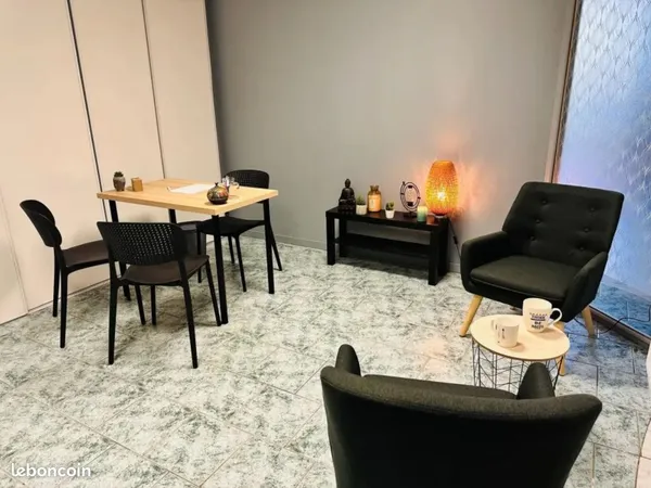 Cabinet paramédical (à partager)