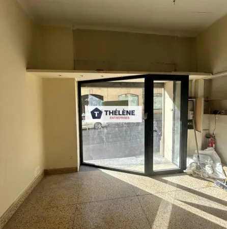 Local commercial 75 m²