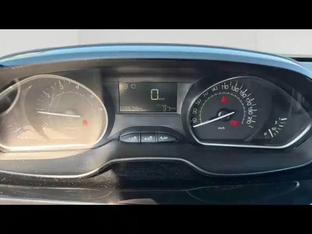 Peugeot 208 1.2 puretech 68ch e6.c like 5p — photo 15