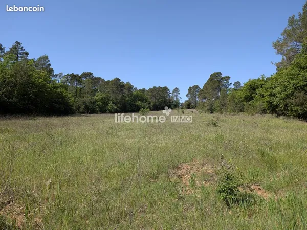 Terrain 13290 m² Le Luc