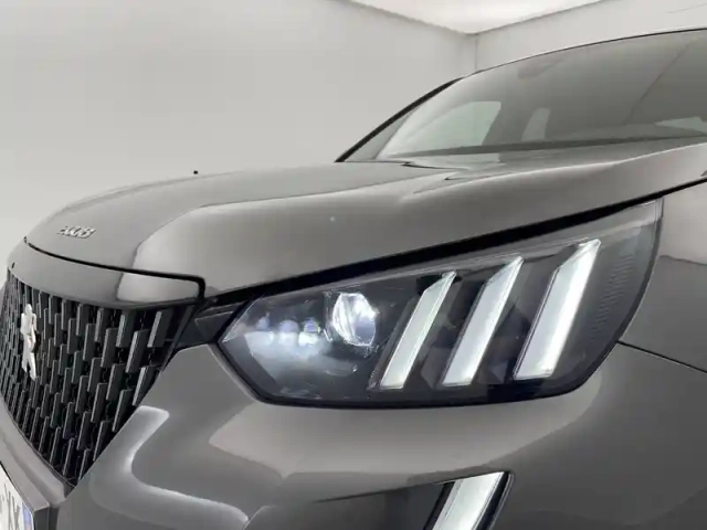 Peugeot 2008 puretech 130 s&amp;s eat8 — photo 129
