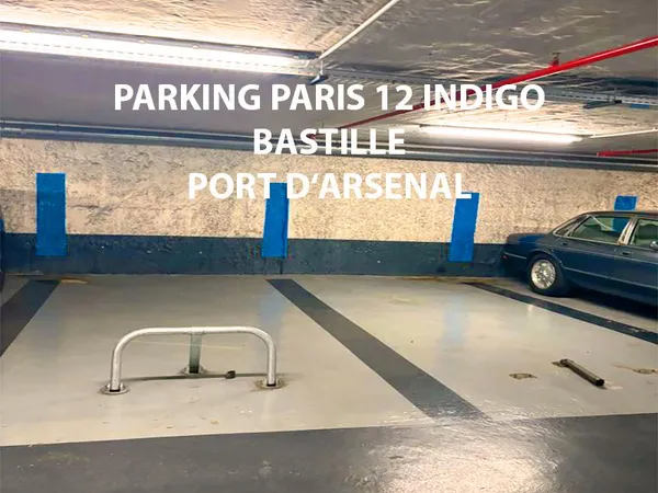 Parking 12 m² Paris