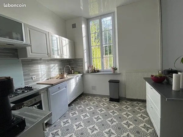 Appartement 220 m² Secteur Estrees Saint Denis