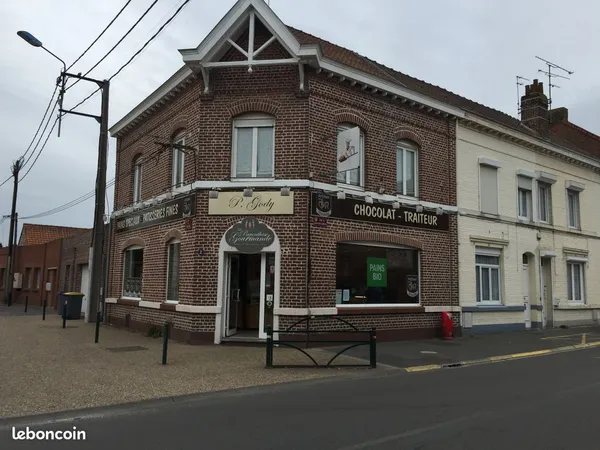 Local commercial centre ville