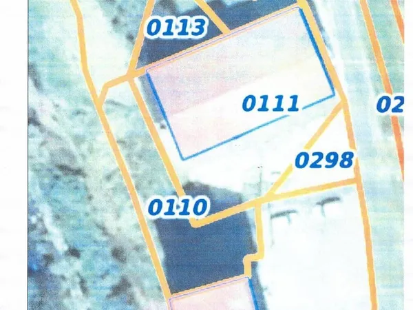 Terrain 250 m²