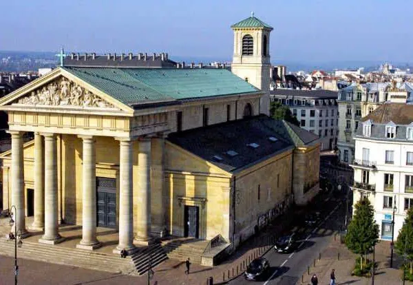 Maison 7 pièces 390 m²