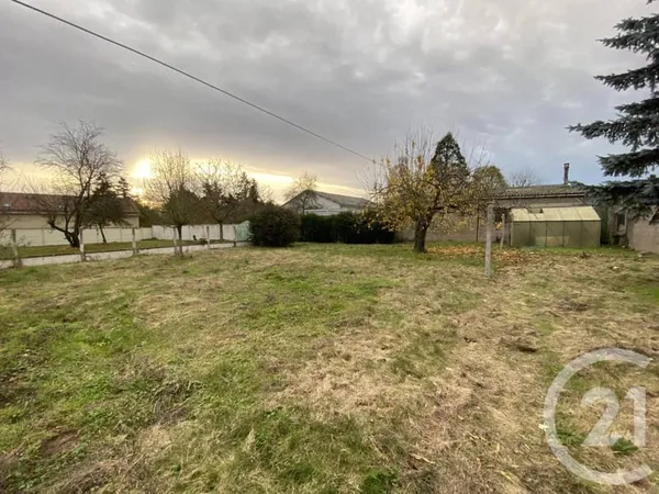 Terrain constructible 643 m²