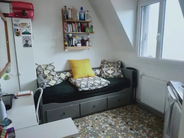 À louer - Chambre de service meublée de 11 m² - Étoile, Paris 16e - 800 €/mois