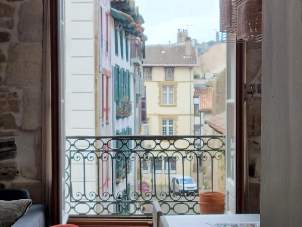 APPARTEMENT T4 DE CHARME SECTEUR CATHEDRALE