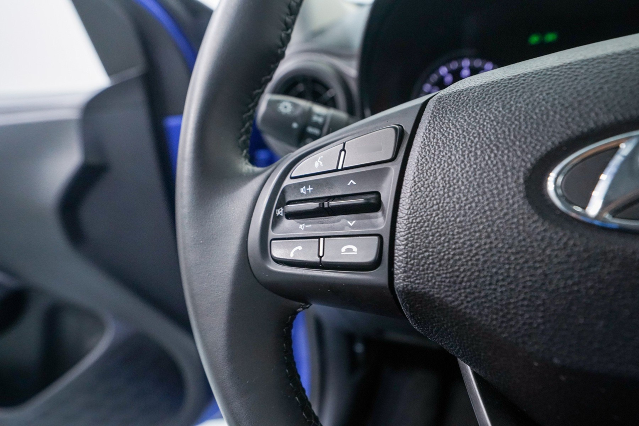 Hyundai i10 — photo 20