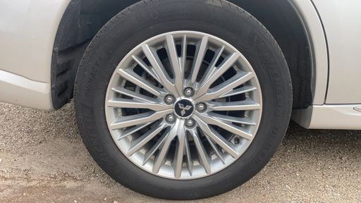 Mitsubishi Outlander 2.4 MIVEC 208 Hybrid  4WD BVA6 - Buisness – 2020 – 90175 km – Hybride rechargeable – Boîte Automatique — photo 38