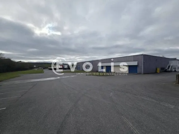 Local d'activité 2750 m²