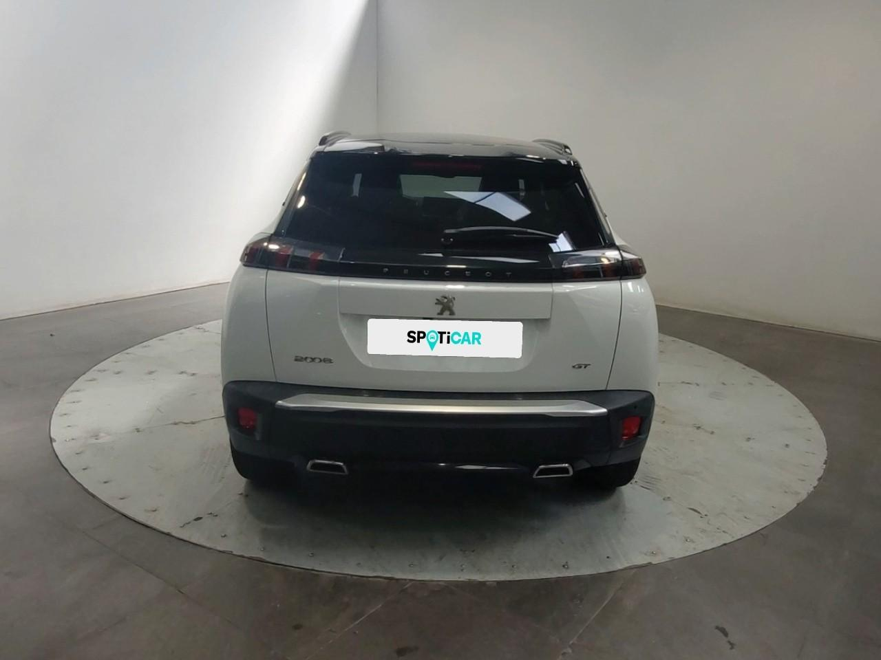 Peugeot 2008 puretech 130 s&s eat8 gt — photo 4