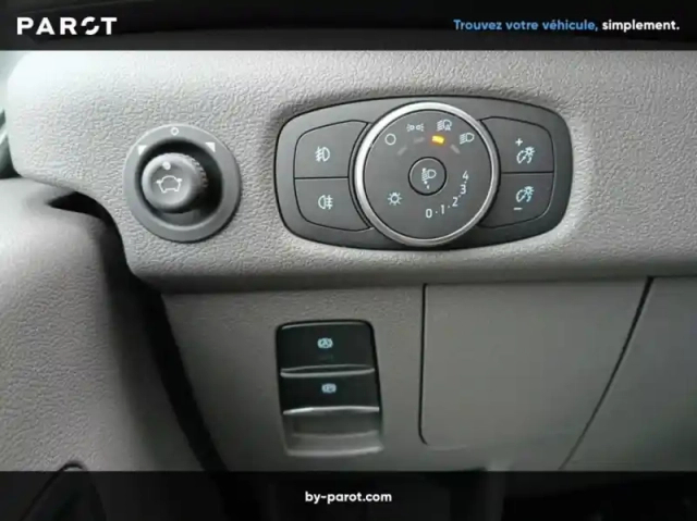 Ford Transit fourgon fg t310 l2h2 2.0 ecoblue 130ch bva8 trend — photo 20