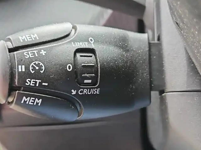 Peugeot 208 bluehdi 100 s&amp;s bvm6 — photo 20