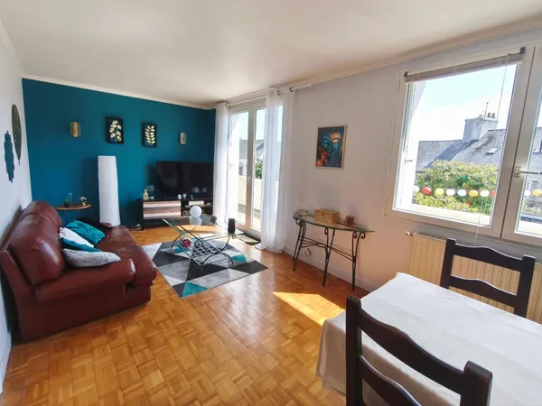 Bel appartement au centre ville de Lanmeur!