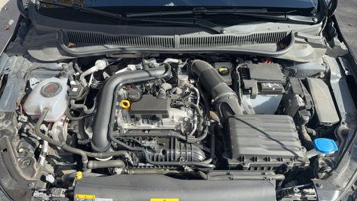 Volkswagen Polo 1.0 TSI 116 DSG7 - R-Line – 2024 – 18110 km – Essence – Boîte Automatique — photo 26