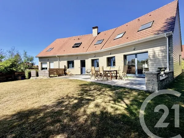Maison 8 pièces 202 m²