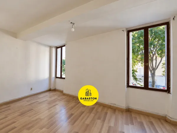 Le Petit Saint-Loup - Studio 18 m² à rénover - Spécial investissement